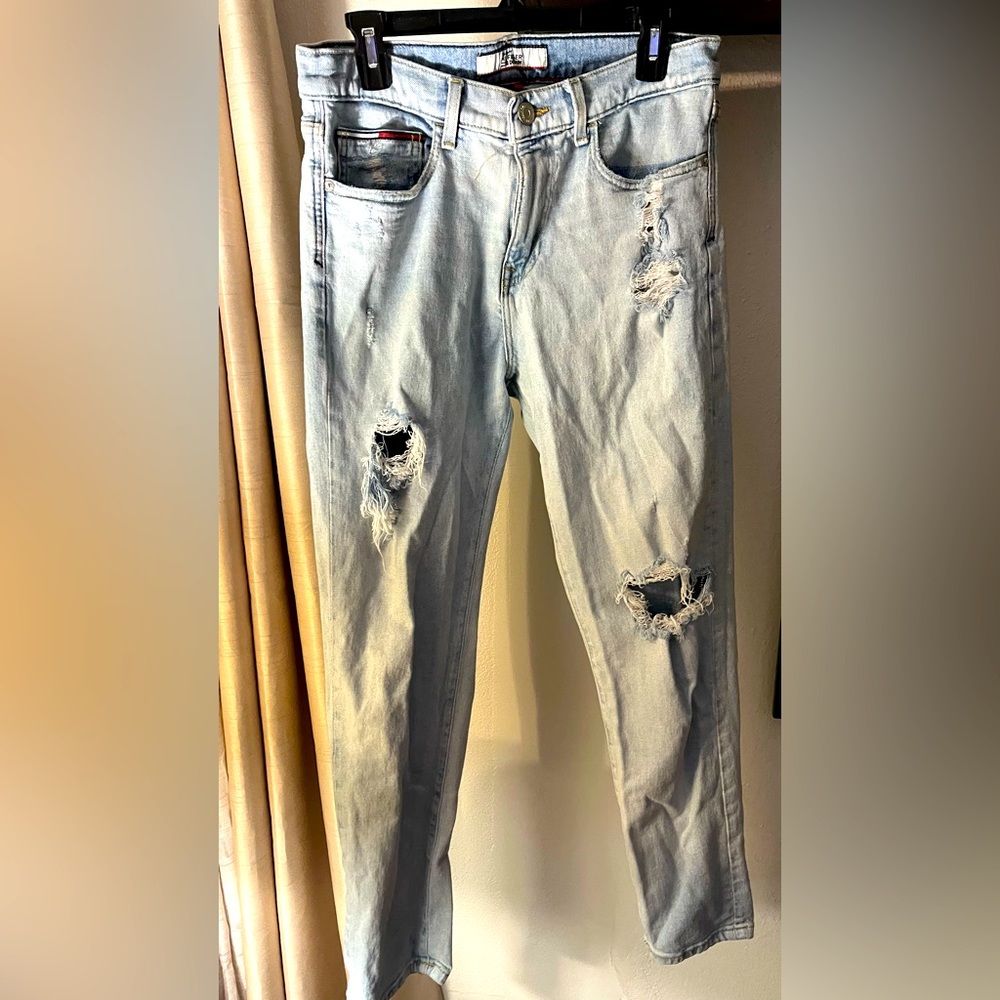 Ripped Tommy Hilfiger